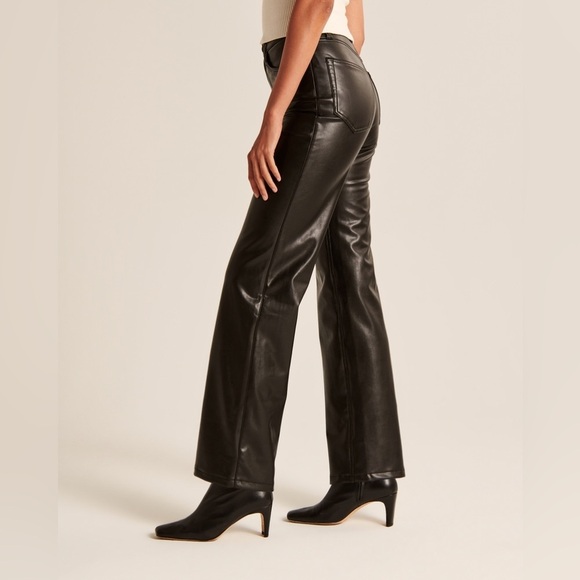 Abercrombie Vegan Leather 90s Relaxed Pant - Picture 7 of 9